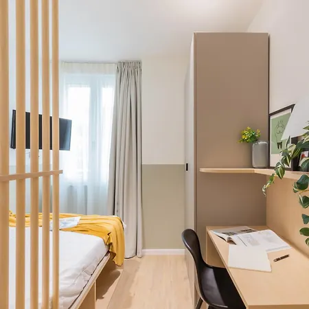 Well-Located Campus Rooms Near City Park-2