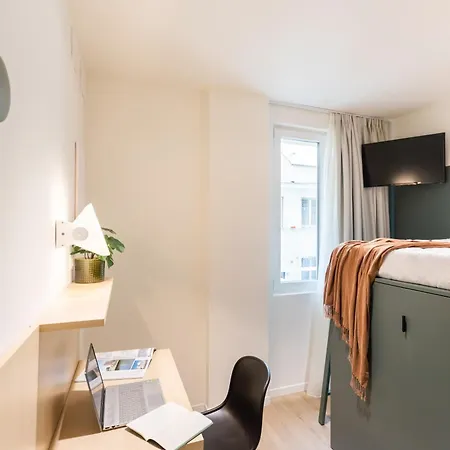 Well-Located Campus Rooms Near City Park-2